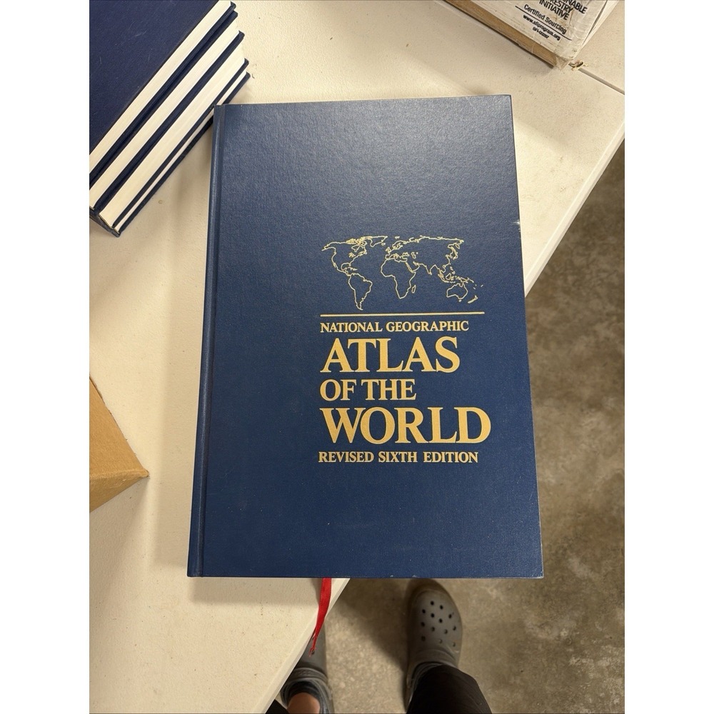 National Geographic Atlas of the World 6th Edition 1995 Oversized Book With Map